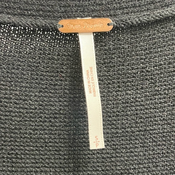 Bell Sleeve Shirt - Picture 7 of 9